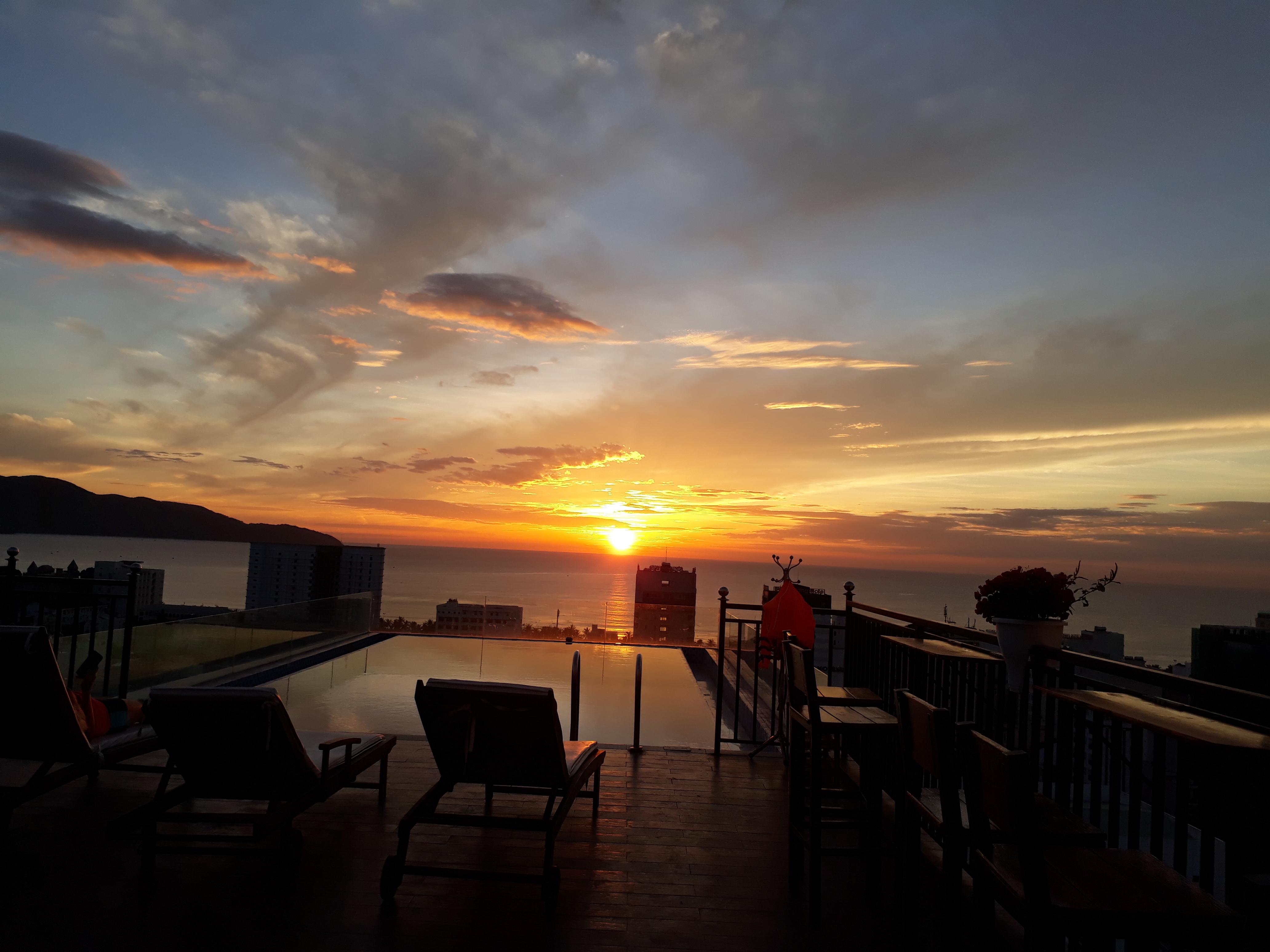 Fivitel King Hotel Da Nang Bagian luar foto