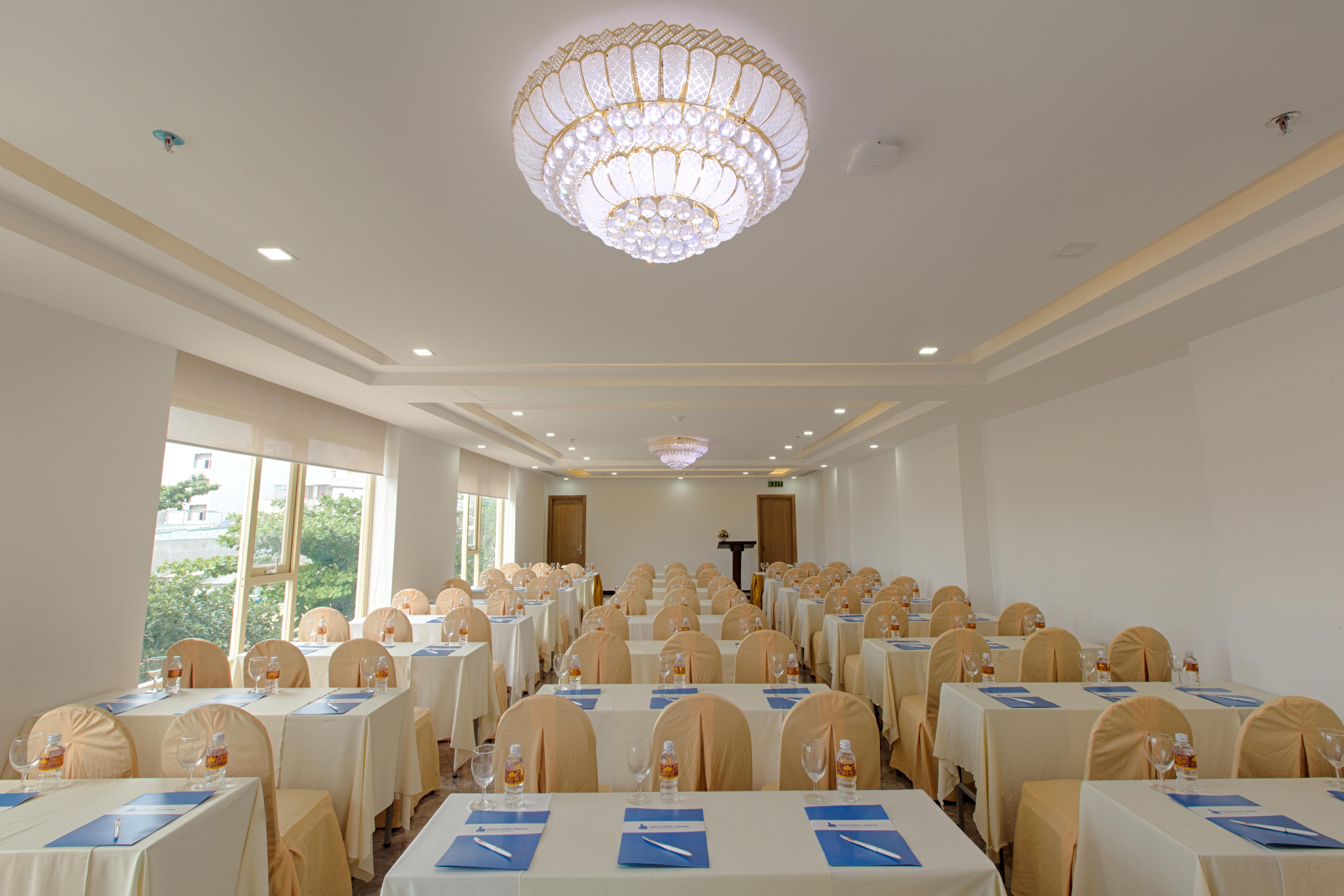 Fivitel King Hotel Da Nang Bagian luar foto
